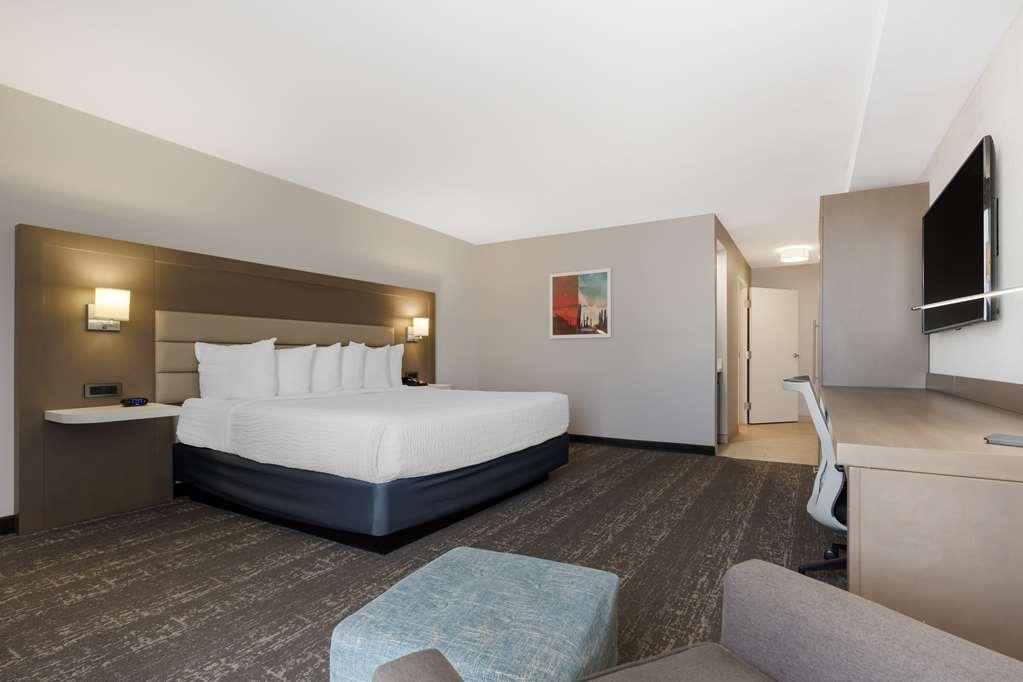 Best Western Plus Sparks-Reno Hotel Room photo